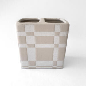 New Koolaburra by UGG Modern Ceramic Plaid Toothbrush Holder